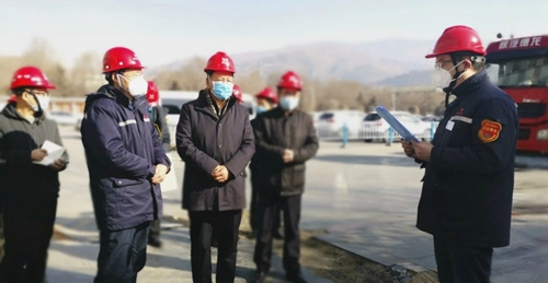 青海省委常委、省總工會主席馬吉孝到青海宜化調(diào)研慰問